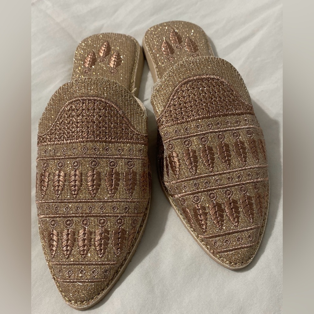 NEW Moroccan Babouche Slippers. (From Morocco)
